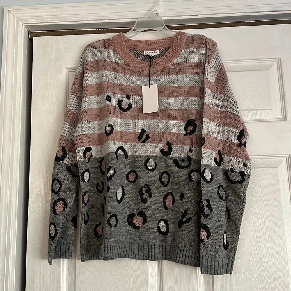 Sweater - Picture 1 of 2